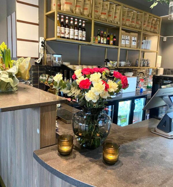 Hembakade bakverk p&aring; Cafe Artella